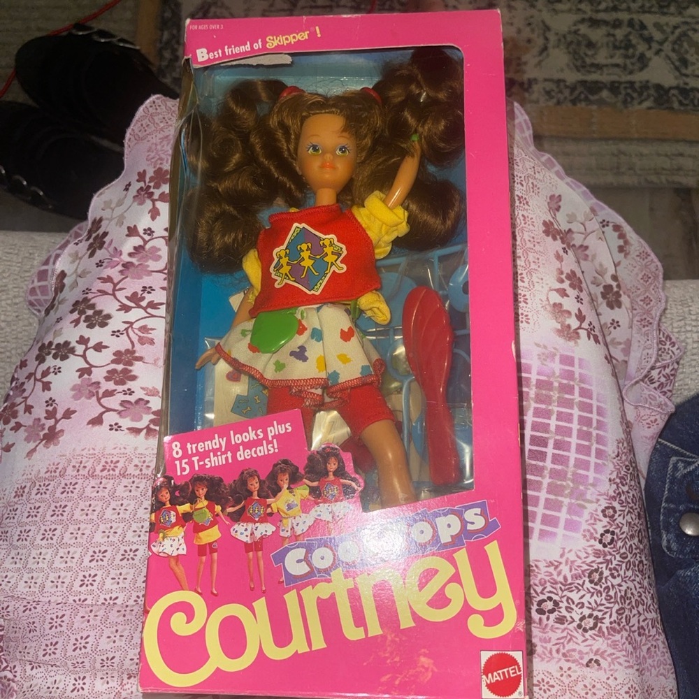 1989 Courtney skipper doll